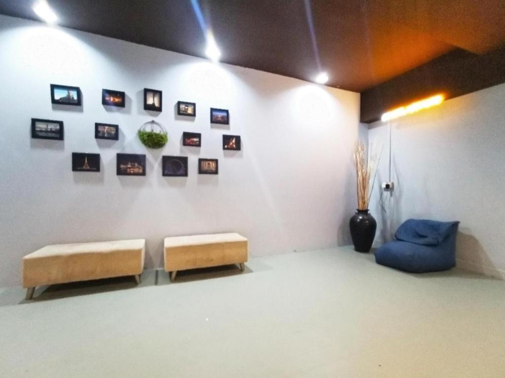 מלון קוטה קינבלו Oyo 89398 Doorbellz מראה חיצוני תמונה